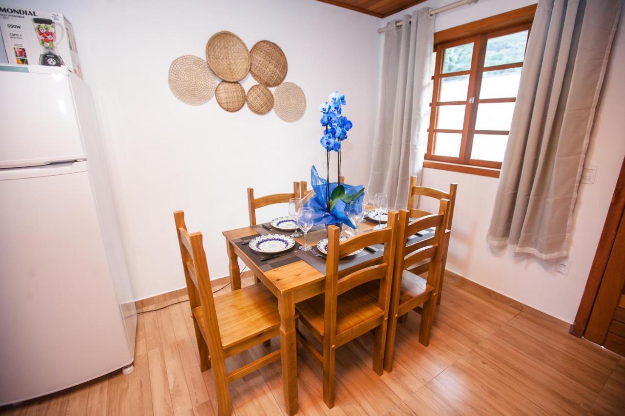 Estaleiro Com Charme - Ar, Churras E Pet Friendly Balneário Camboriú エクステリア 写真
