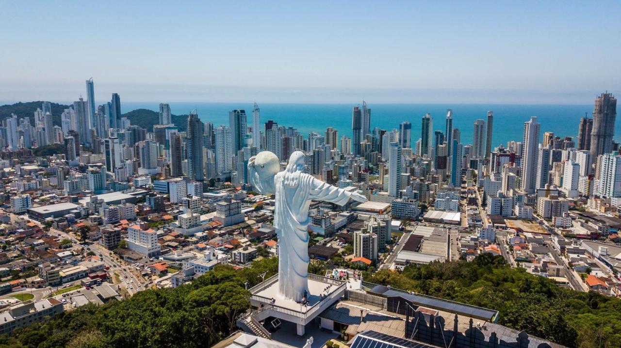 Estaleiro Com Charme - Ar, Churras E Pet Friendly Balneário Camboriú エクステリア 写真