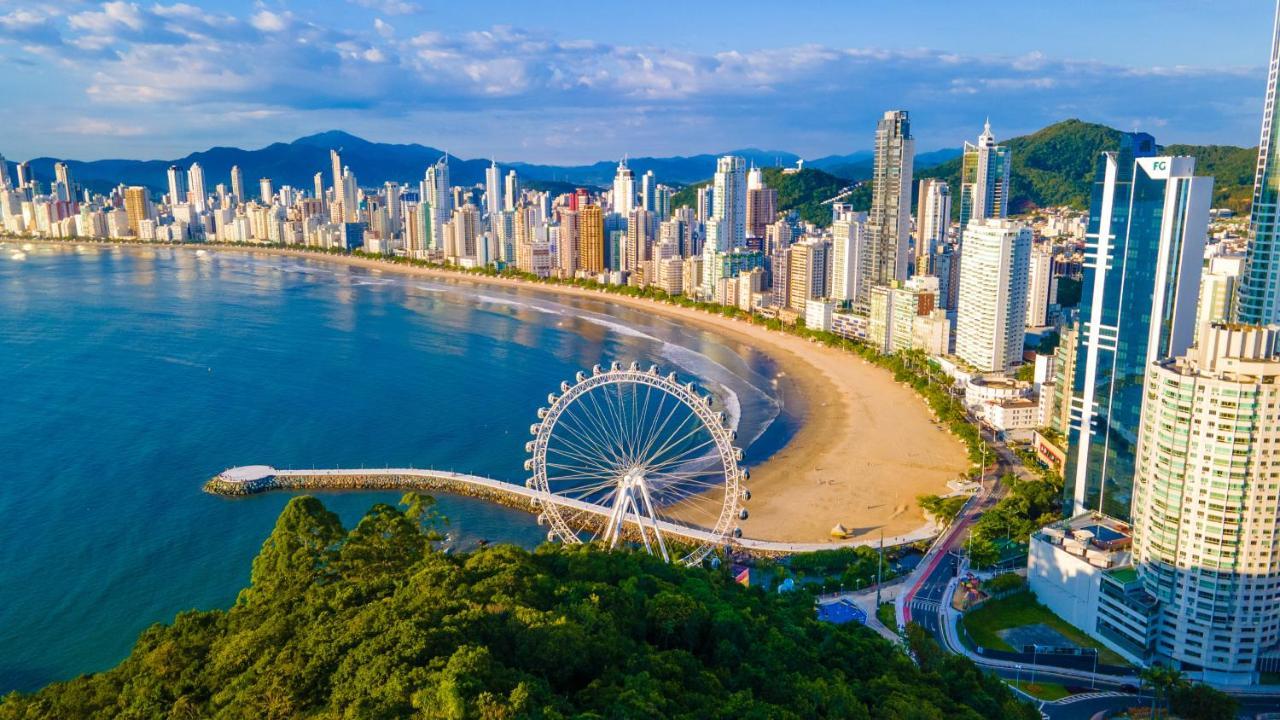 Estaleiro Com Charme - Ar, Churras E Pet Friendly Balneário Camboriú エクステリア 写真